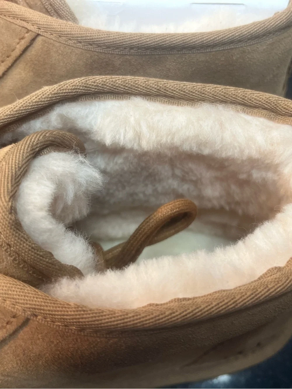 UGG Neumel Boot 'Chestnut'  model is 3236